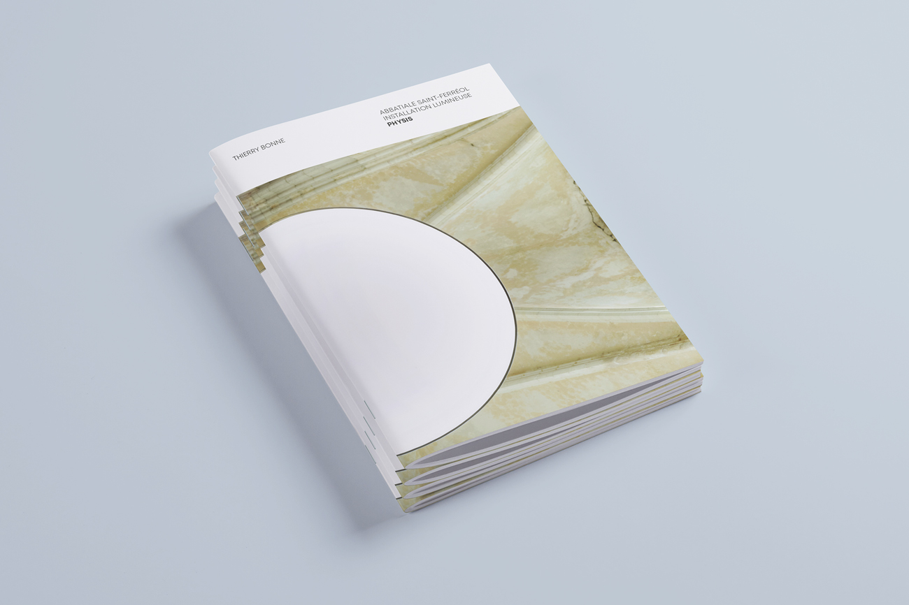 Design graphique catalogue exposition art contemporain Thierry Bonne mise en page Waixing installation Physis