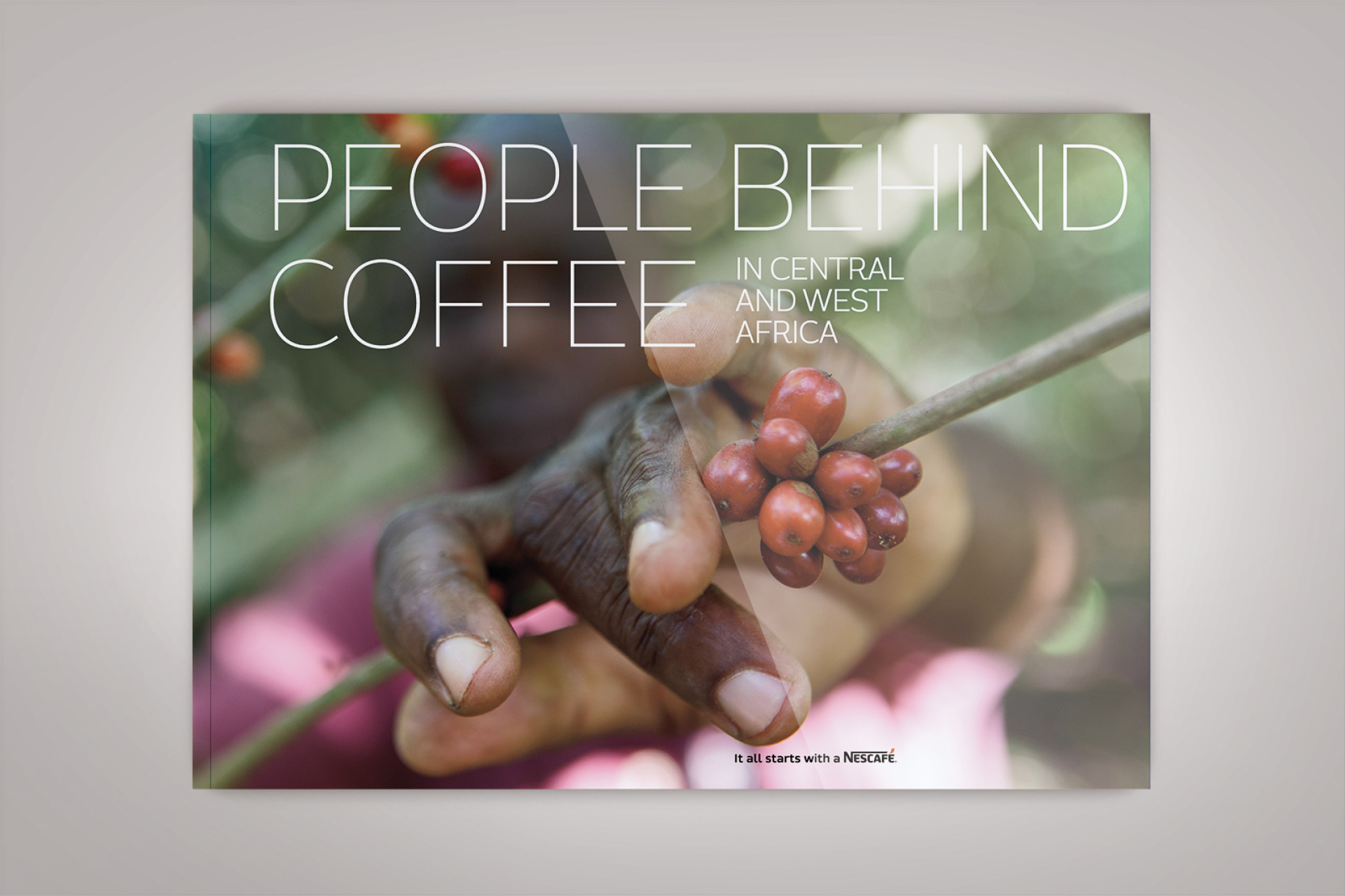 Design graphique éditorial livre photographies Nescafé Waixing mise en page typographie photos portraits