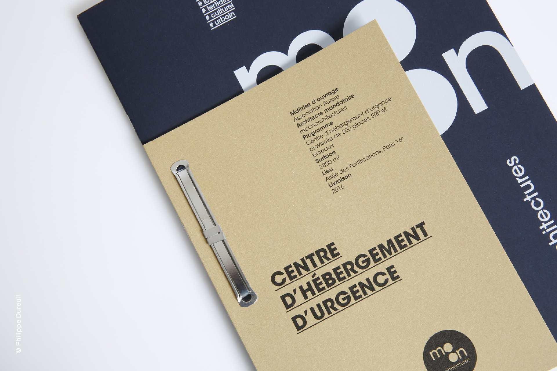 Design graphique identité visuelle Moon Architectures architecture contemporaine Paris design éditorial print digital Waixing