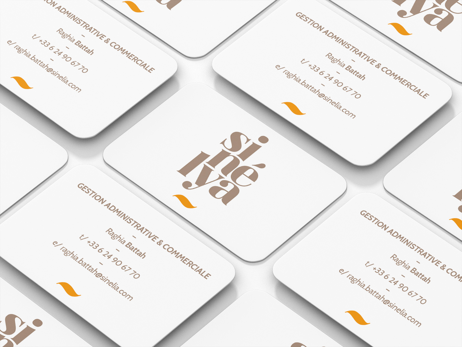 Carte de visite Sinelya – choix typographique pour supports imprimés et numériques