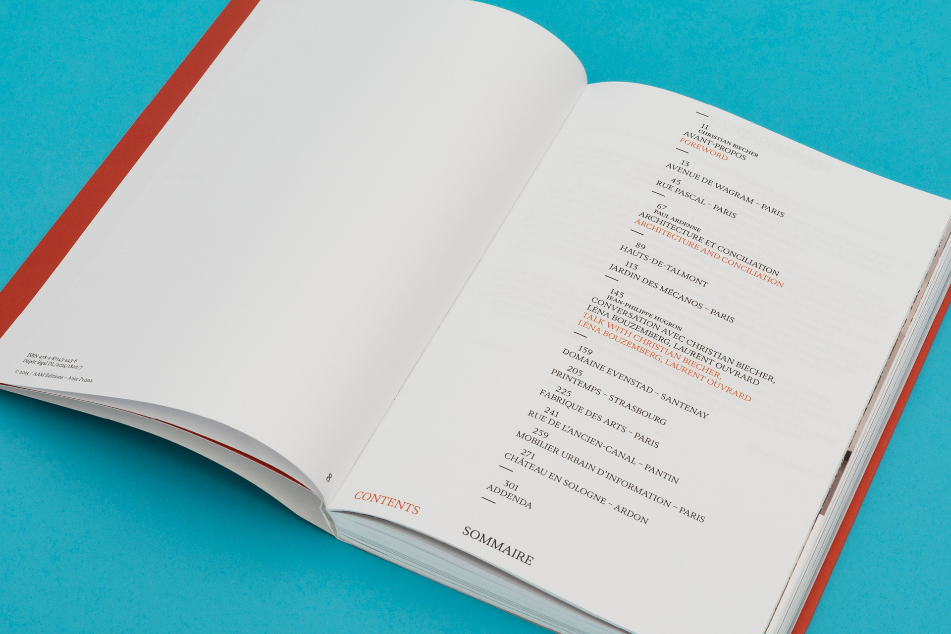 Design graphique et mise en page pour livre d’architecture contemporaine, présentant les projets de l’architecte Christian Biecher avec composition visuelle épurée et typographie raffinée.