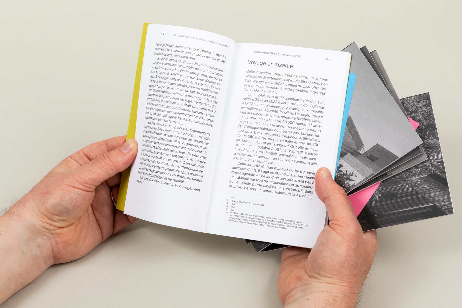 Design graphique de coffret éditorial architecture et logement – mise en page et identité visuelle pour publication sur le renouvellement urbain