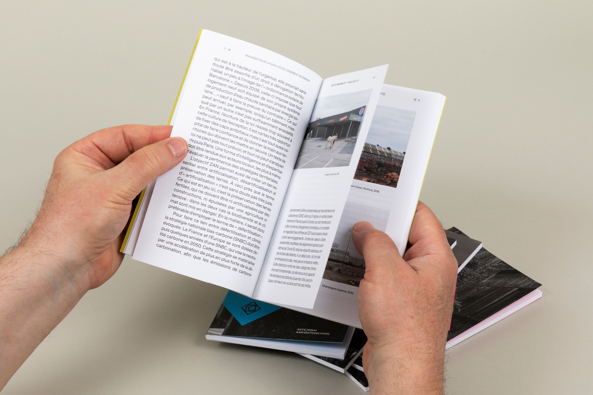 Design graphique éditorial de coffret architecture et urbanisme – mise en page de publications sur le logement et la transformation des territoires
